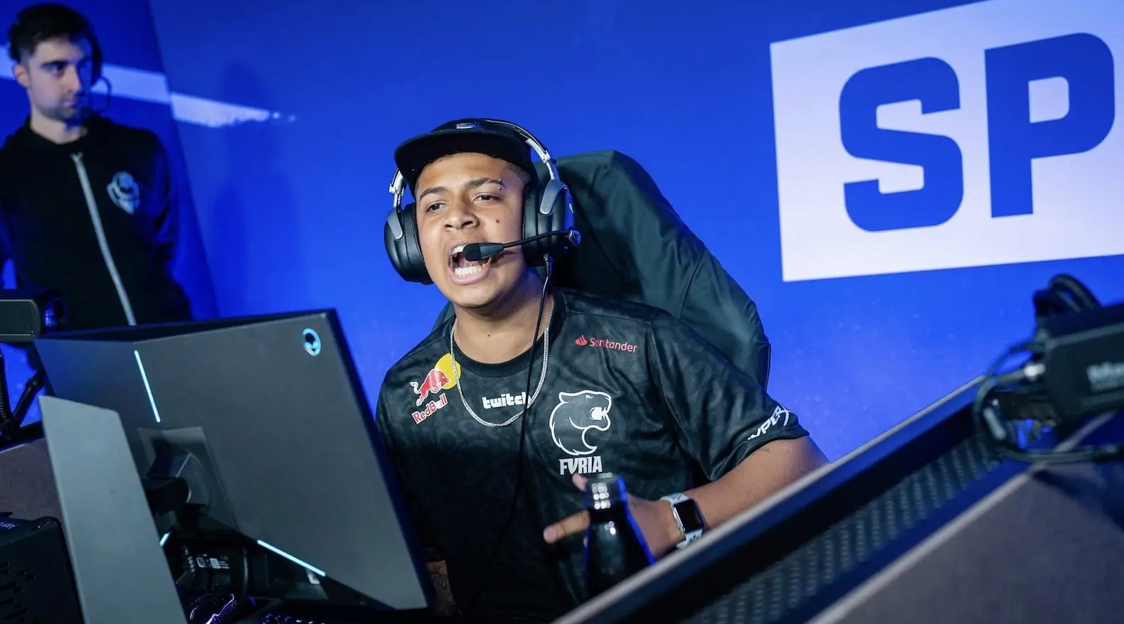 因违规使用 因违规使用