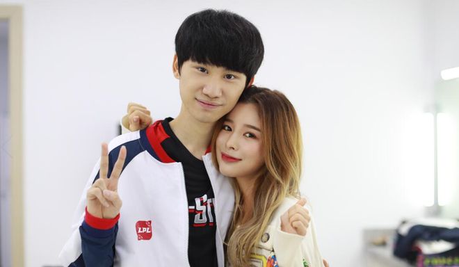 并容忍溢价 并容忍溢价